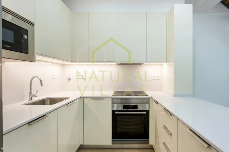 Moradia T2 para Venda em Faro (Sé e São Pedro) Foto 4