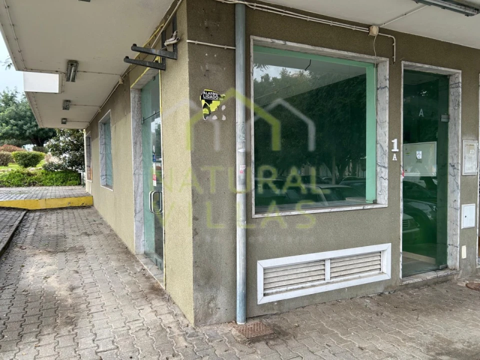 Loja para Arrendamento em Faro (Sé e São Pedro) Foto 1