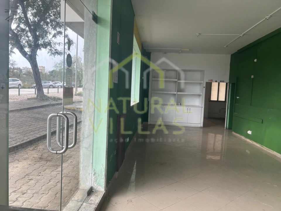 Loja para Arrendamento em Faro (Sé e São Pedro) Foto 3