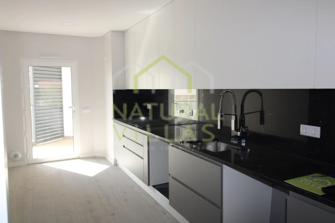 Apartamento T2 para Venda em Loule (São Clemente) Foto 3