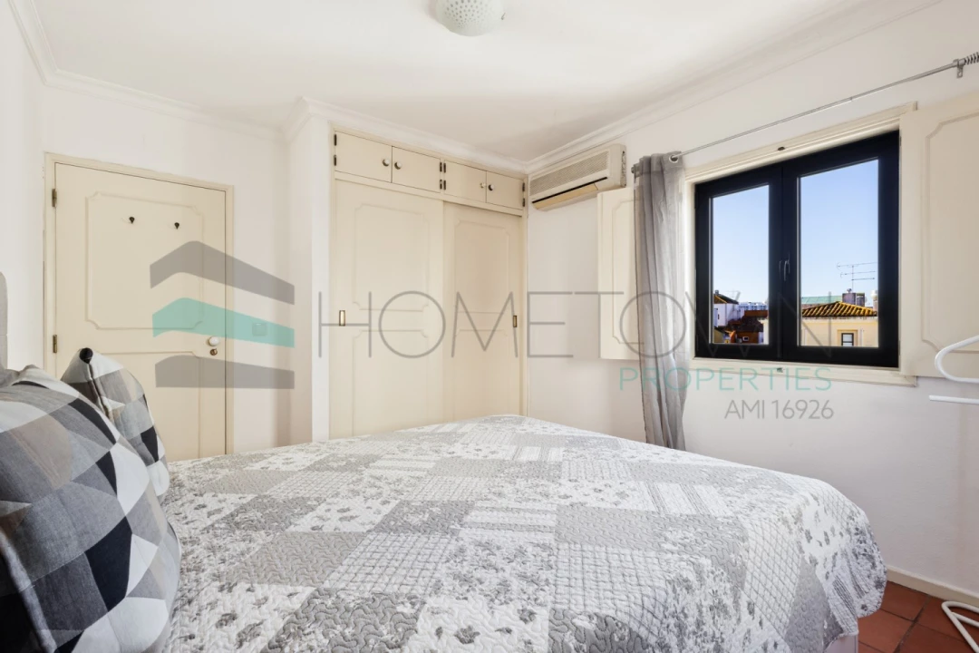 Apartamento T1 para Venda em Quarteira Foto 18