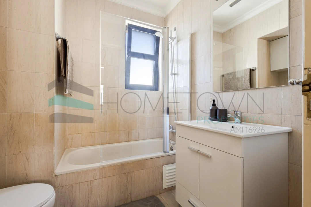 Apartamento T1 para Venda em Quarteira Foto 20