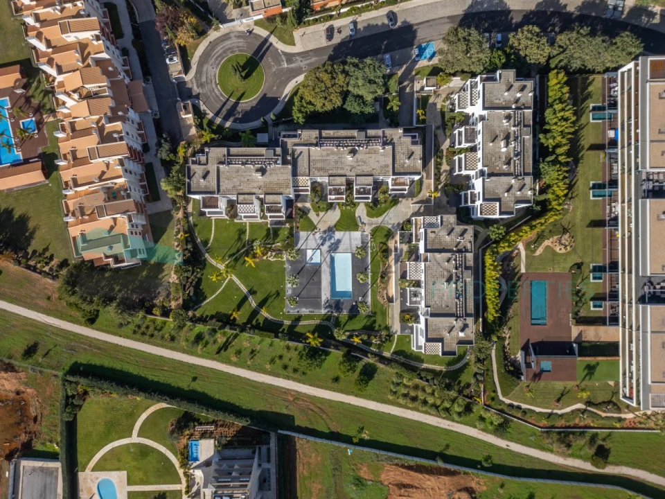 Apartamento T2 para Venda em Quarteira Foto 35