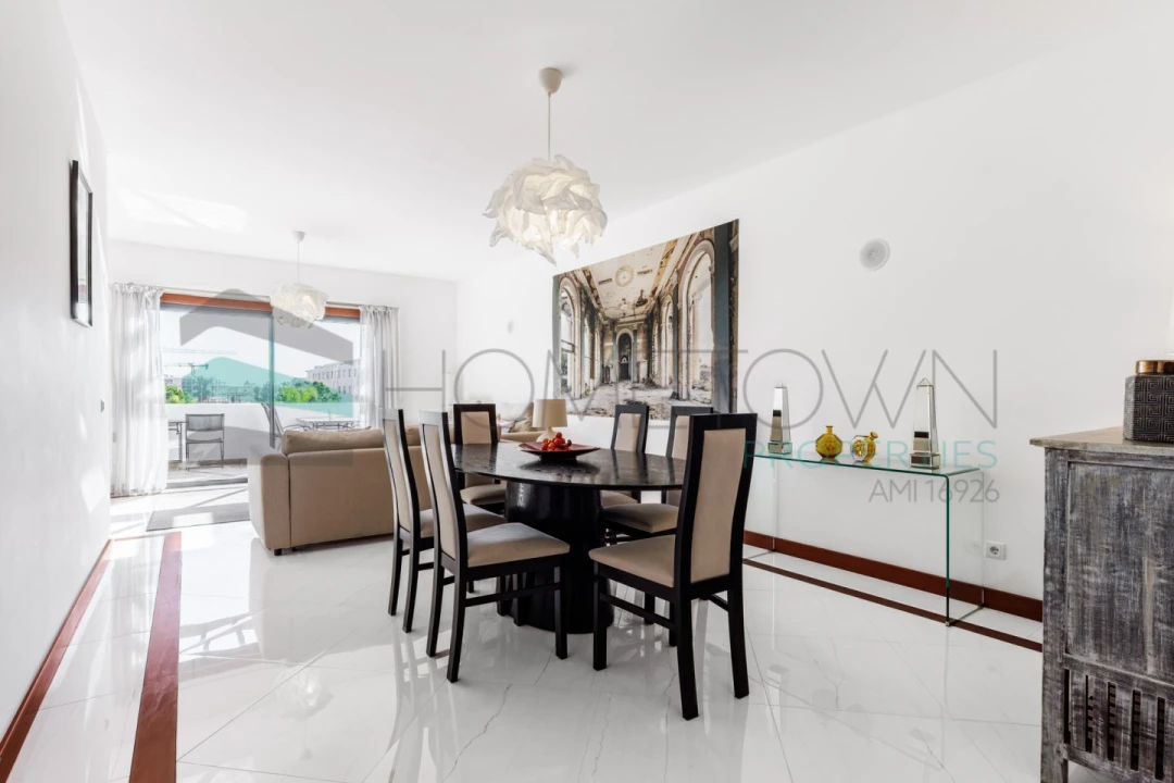 Apartamento T2 para Venda em Quarteira Foto 11