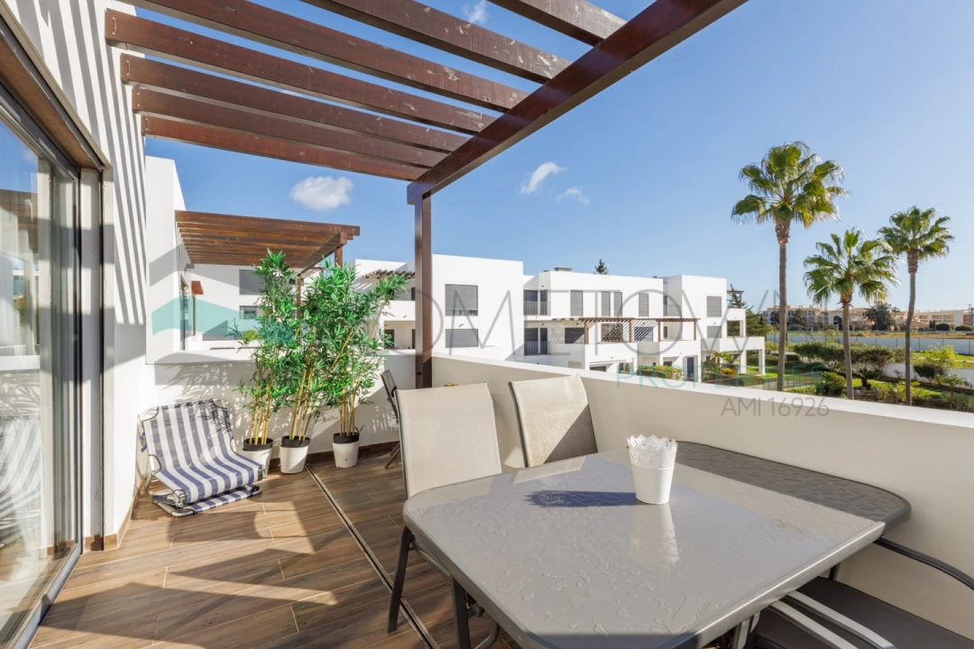 Apartamento T2 para Venda em Quarteira Foto 4