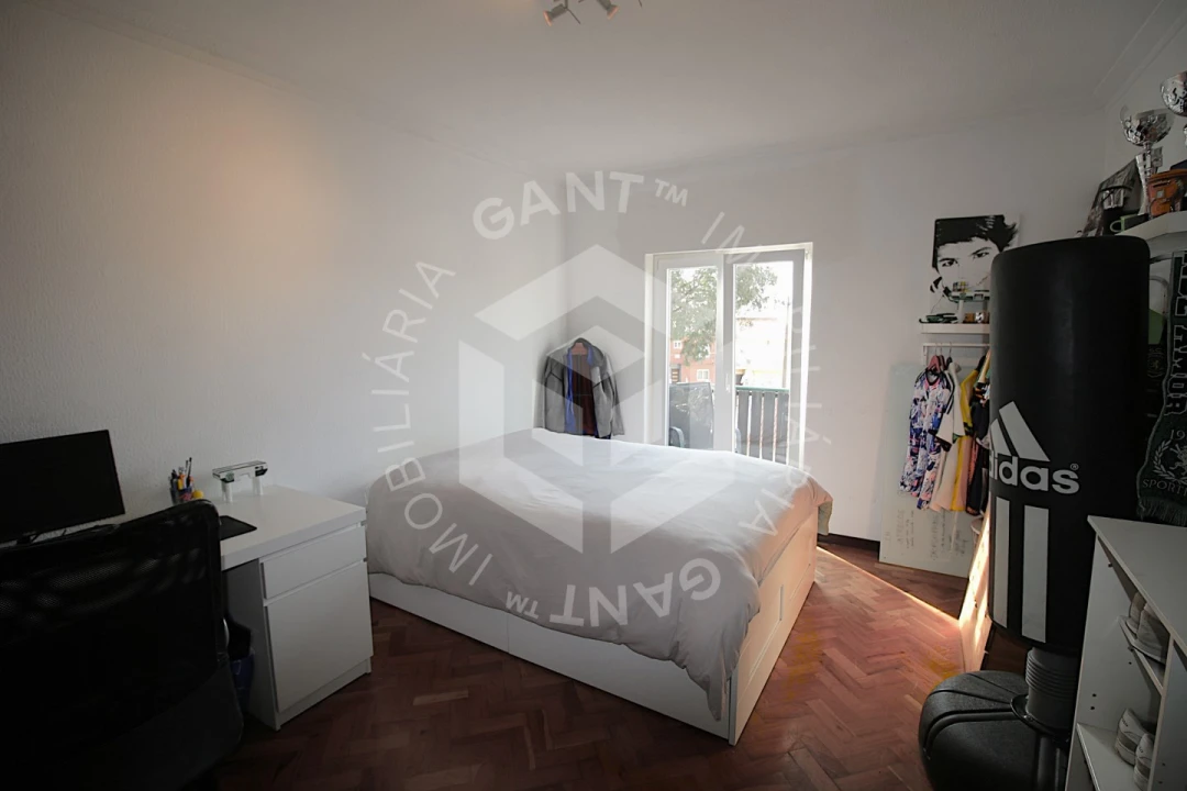 Moradia T3 para Venda em Carcavelos e Parede Foto 39