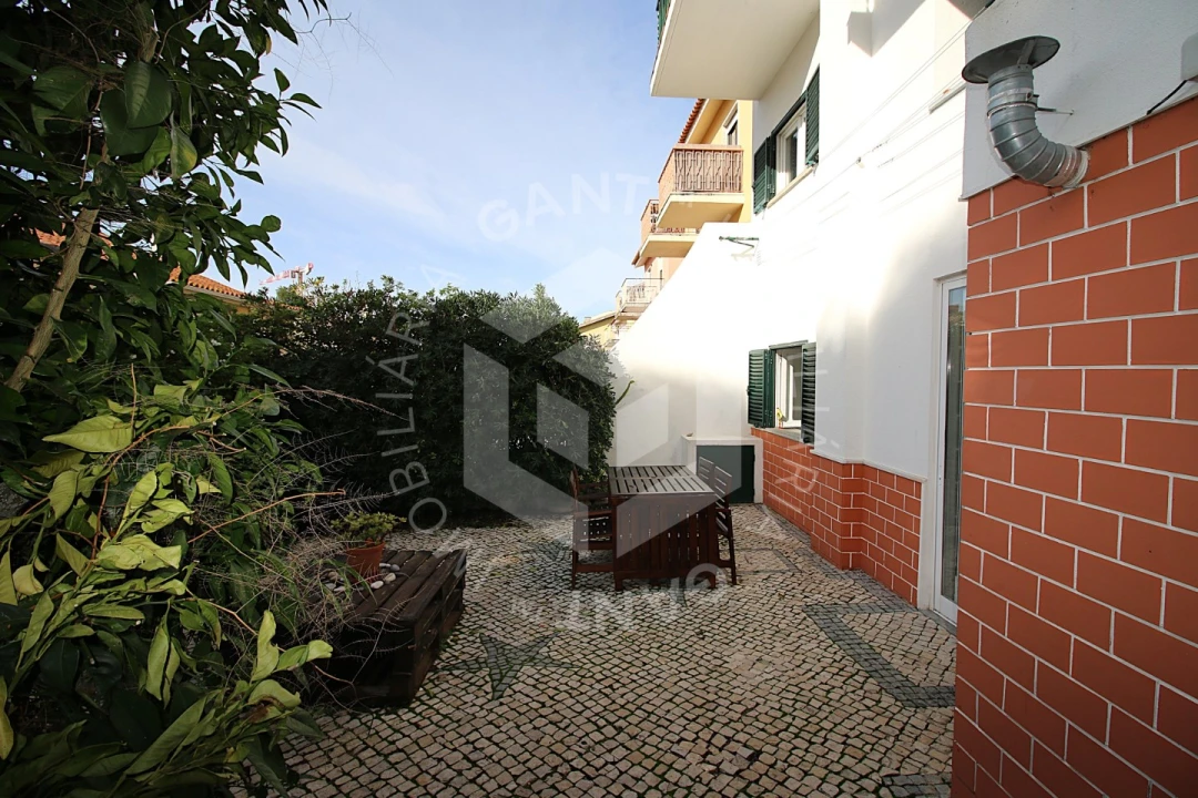 Moradia T3 para Venda em Carcavelos e Parede Foto 53