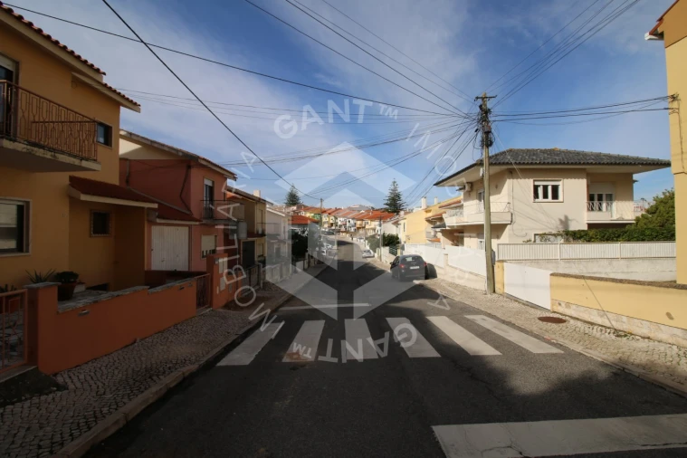 Moradia T3 para Venda em Carcavelos e Parede Foto 76