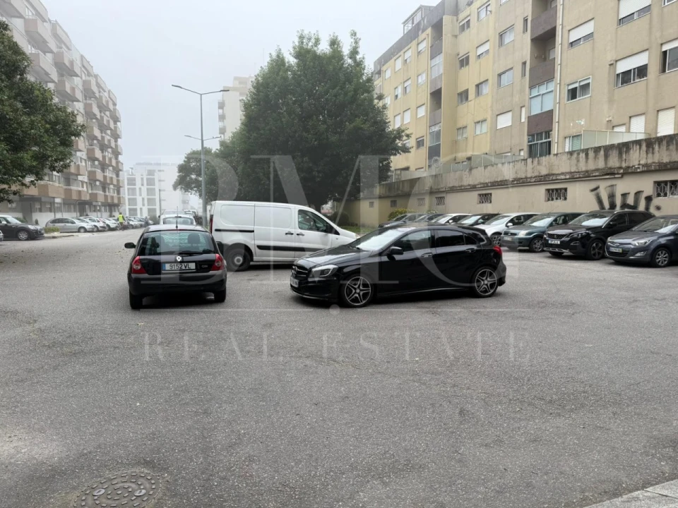 Armazém para Venda em Santa Marinha e São Pedro da Afurada Foto 9