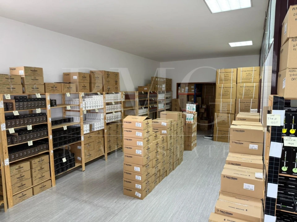 Armazém para Venda em Santa Marinha e São Pedro da Afurada Foto 4