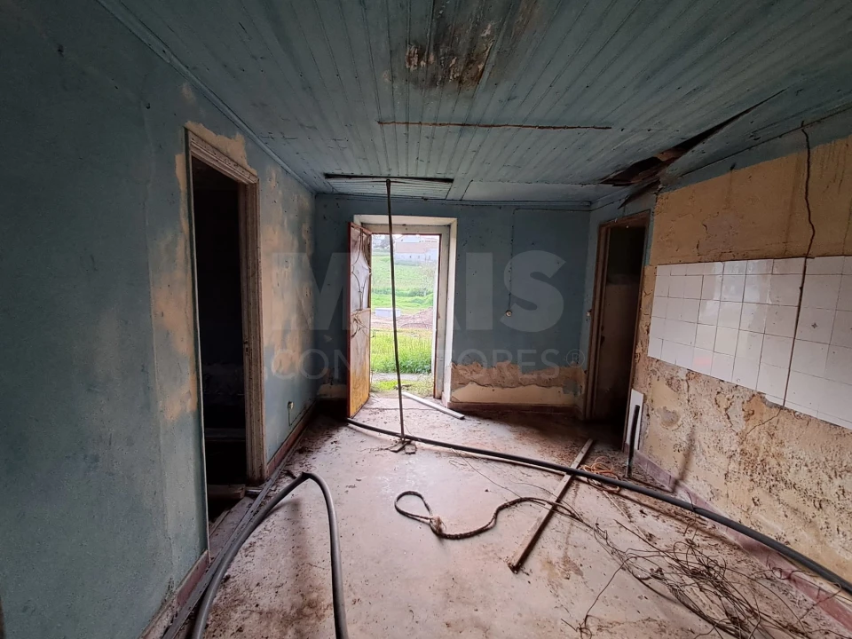 Moradia T2 para Venda em A dos Francos Foto 6