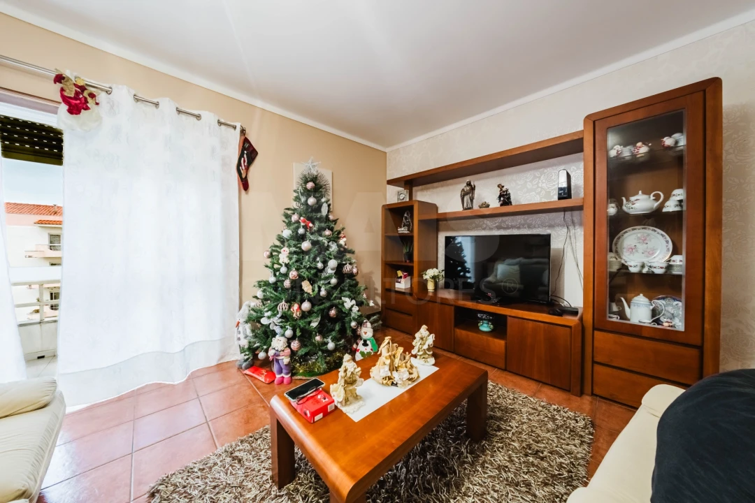 Apartamento T3 para Venda em Caldas da Rainha - Santo Onofre e Serra do Bouro Foto 1