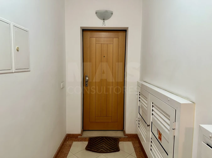 Apartamento T3 para Arrendamento em Nossa Senhora do Pópulo, Coto e São Gregório Foto 5