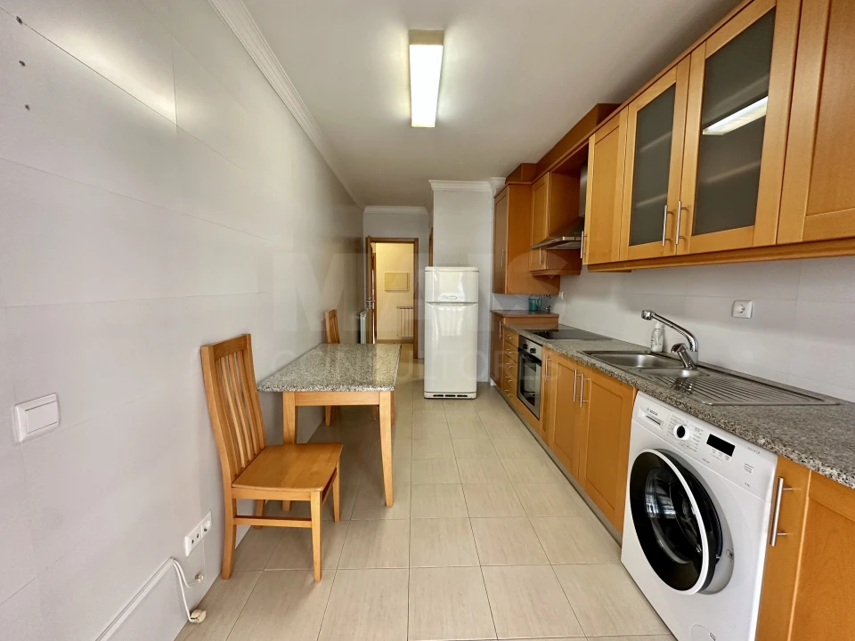 Apartamento T3 para Arrendamento em Nossa Senhora do Pópulo, Coto e São Gregório Foto 11