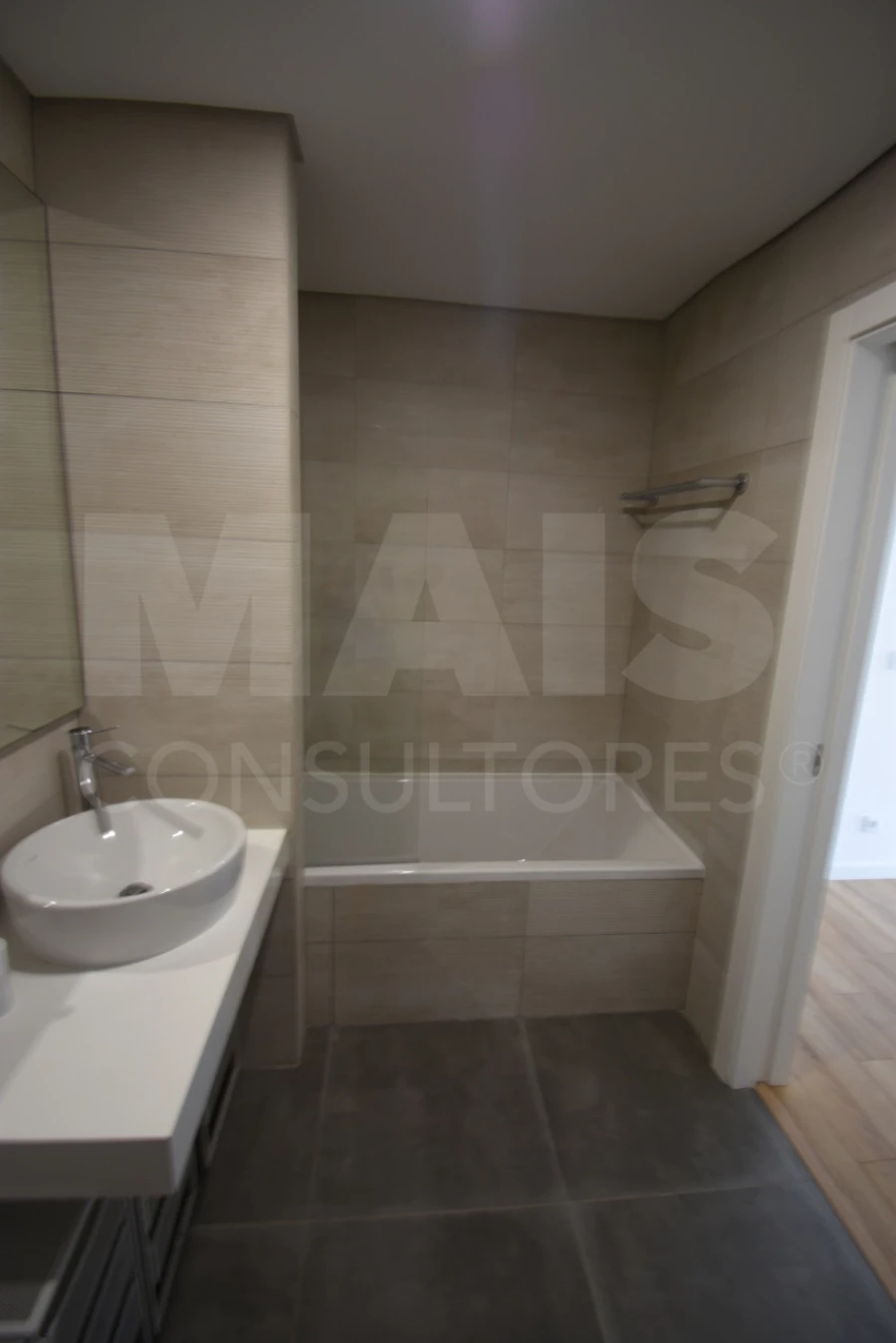 Apartamento T2 para Arrendamento em Venteira Foto 11