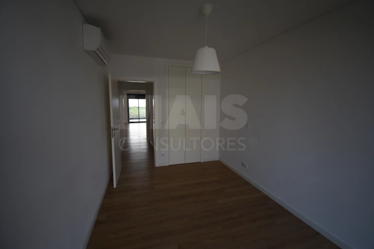 Apartamento T2 para Arrendamento em Venteira Foto 8