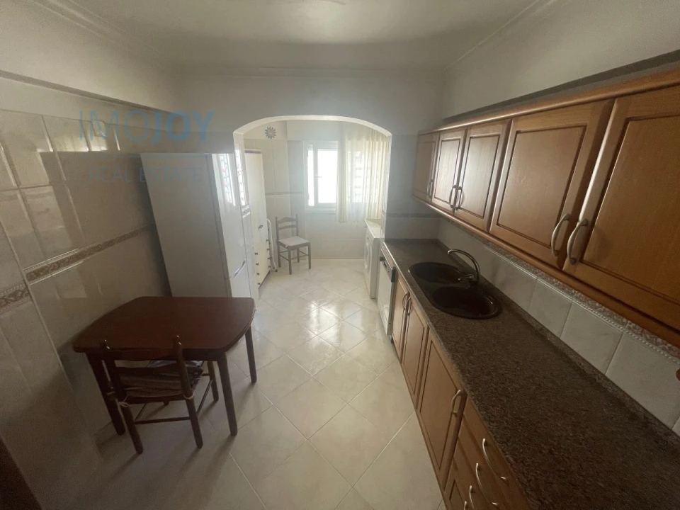 Apartamento T2 para Venda em Algés, Linda-A-Velha e Cruz Quebrada-Dafundo Foto 9