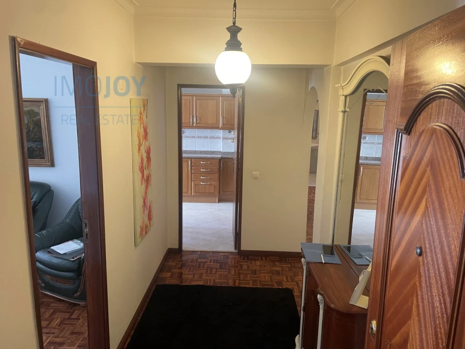 Apartamento T2 para Venda em Algés, Linda-A-Velha e Cruz Quebrada-Dafundo Foto 13