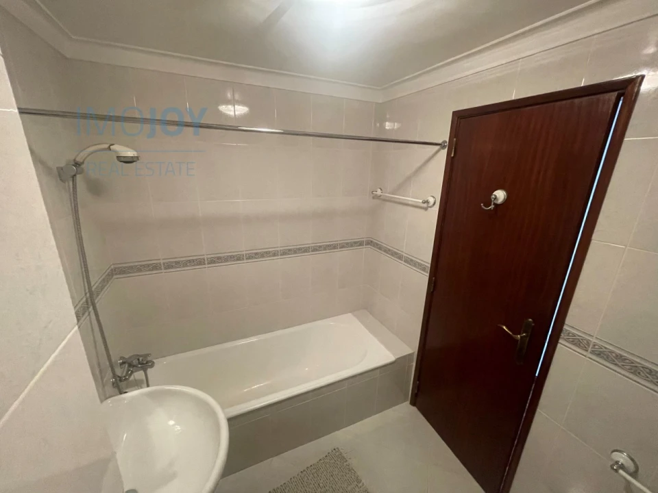 Apartamento T2 para Venda em Algés, Linda-A-Velha e Cruz Quebrada-Dafundo Foto 24