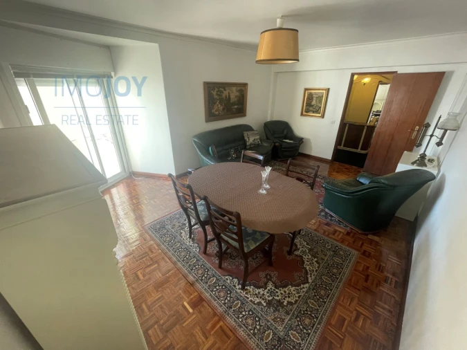 Apartamento T2 para Venda em Algés, Linda-A-Velha e Cruz Quebrada-Dafundo Foto 1