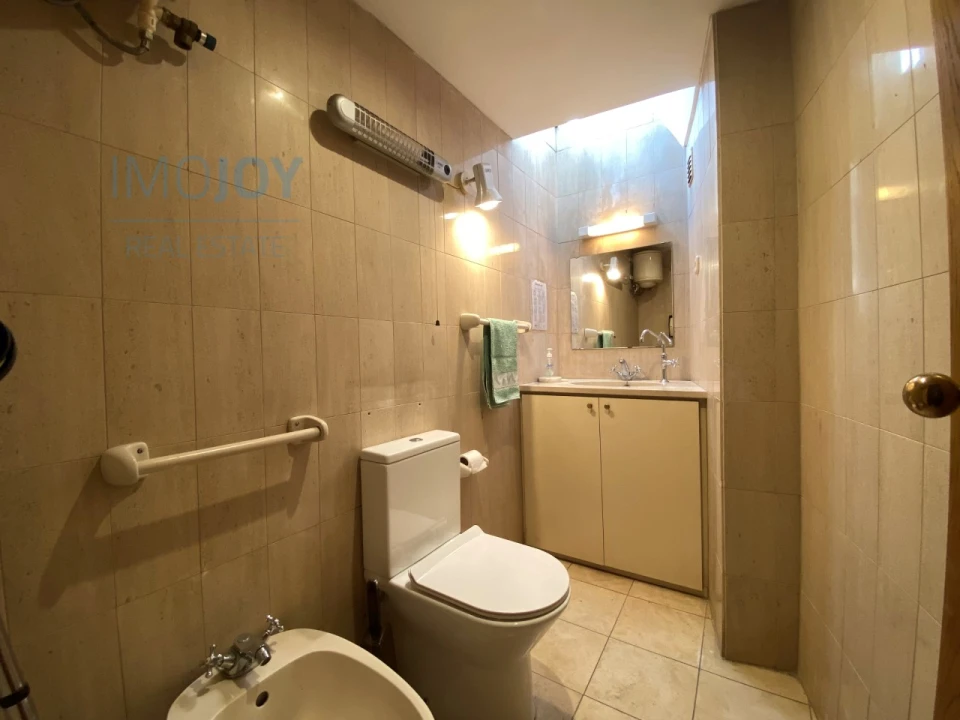 Escritório para Arrendamento em Lordelo do Ouro e Massarelos Foto 18