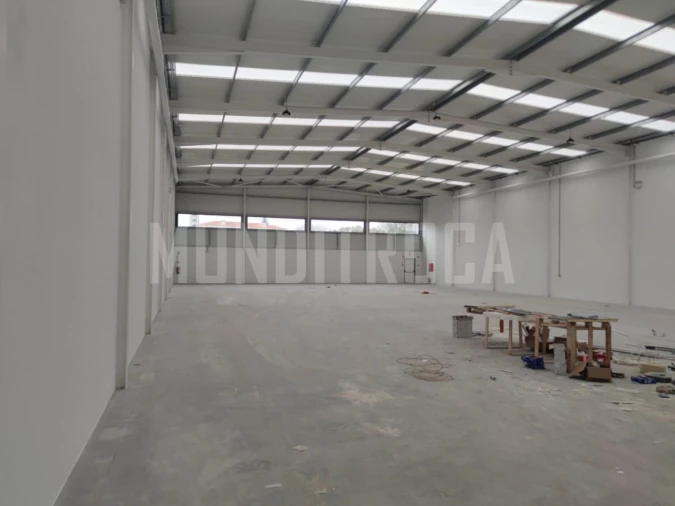 Armazém para Arrendamento em Manhente Foto 13