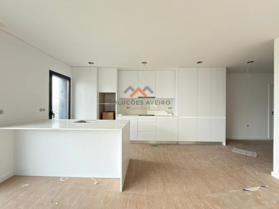 Apartamento T2 para Venda em Esgueira Foto 8
