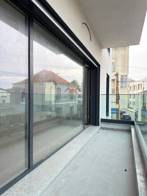 Apartamento T2 para Venda em Esgueira