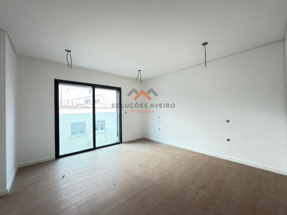 Apartamento T3 para Venda em Esgueira Foto 5