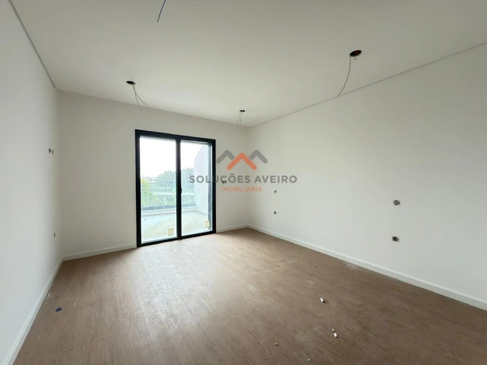 Apartamento T3 para Venda em Esgueira Foto 13