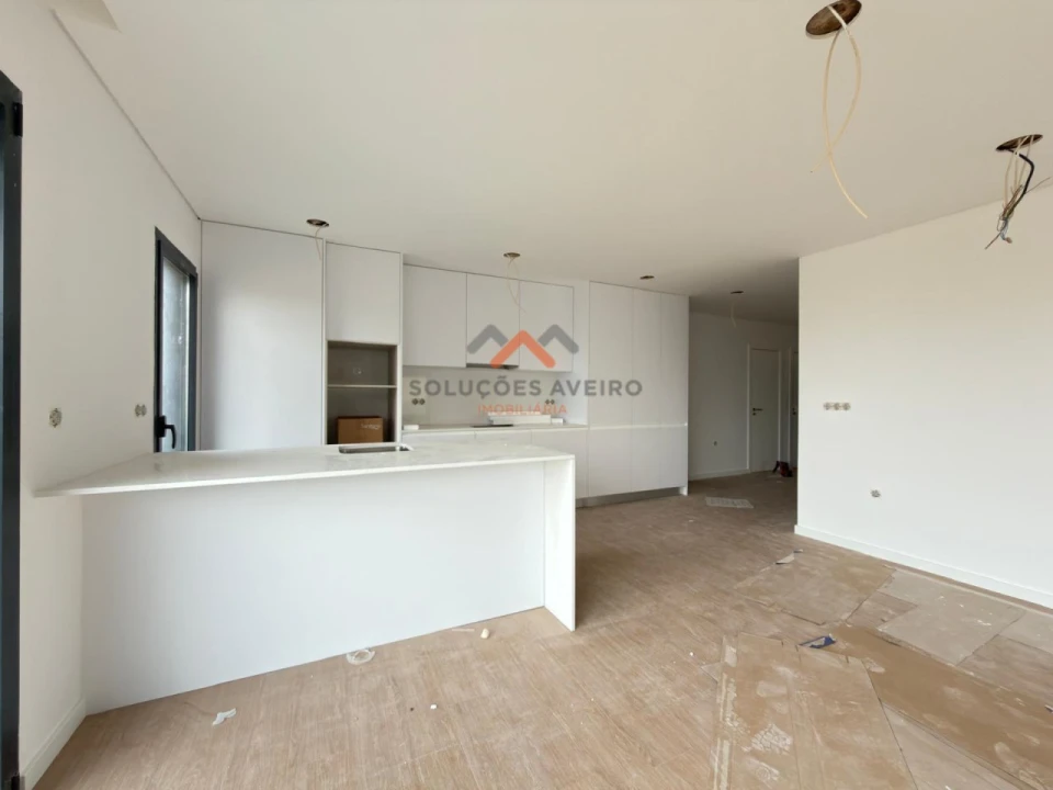 Apartamento T3 para Venda em Esgueira Foto 5