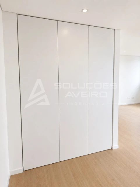 Apartamento T1 para Venda em Esgueira