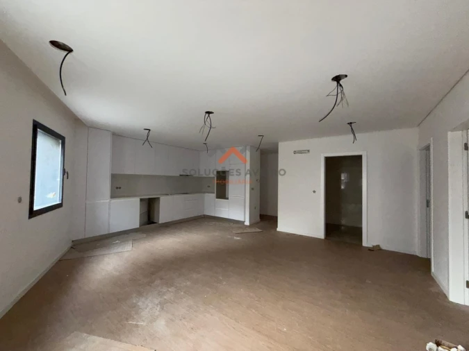 Apartamento T1 para Venda em Esgueira Foto 7