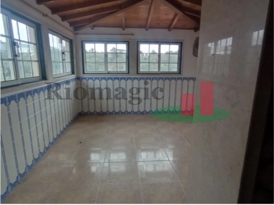 Moradia T4 para Venda em Além da Ribeira e Pedreira Foto 4