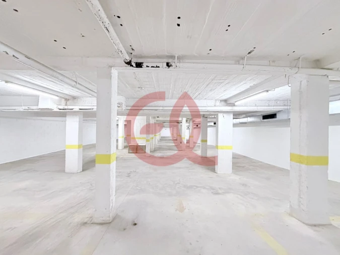 Armazém para Arrendamento em Santa Maria Maior e Monserrate e Meadela Foto 9