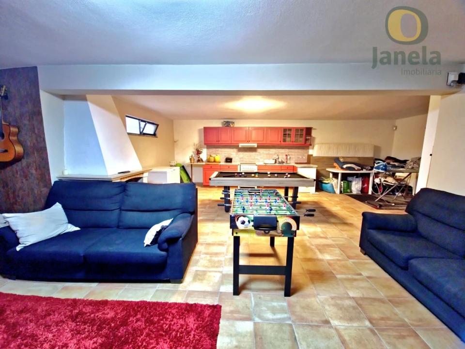 Moradia T3 para Venda em Quelfes Foto 29