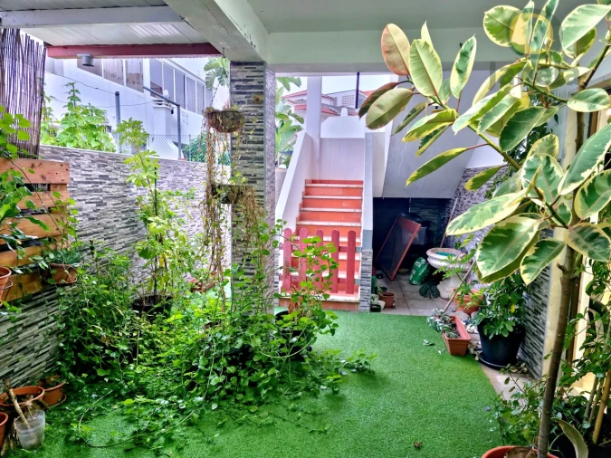 Moradia T3 para Venda em Quelfes Foto 4