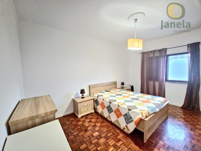 Moradia T3 para Venda em Quelfes Foto 15