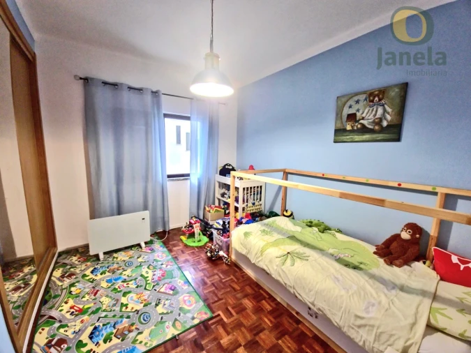 Moradia T3 para Venda em Quelfes Foto 17