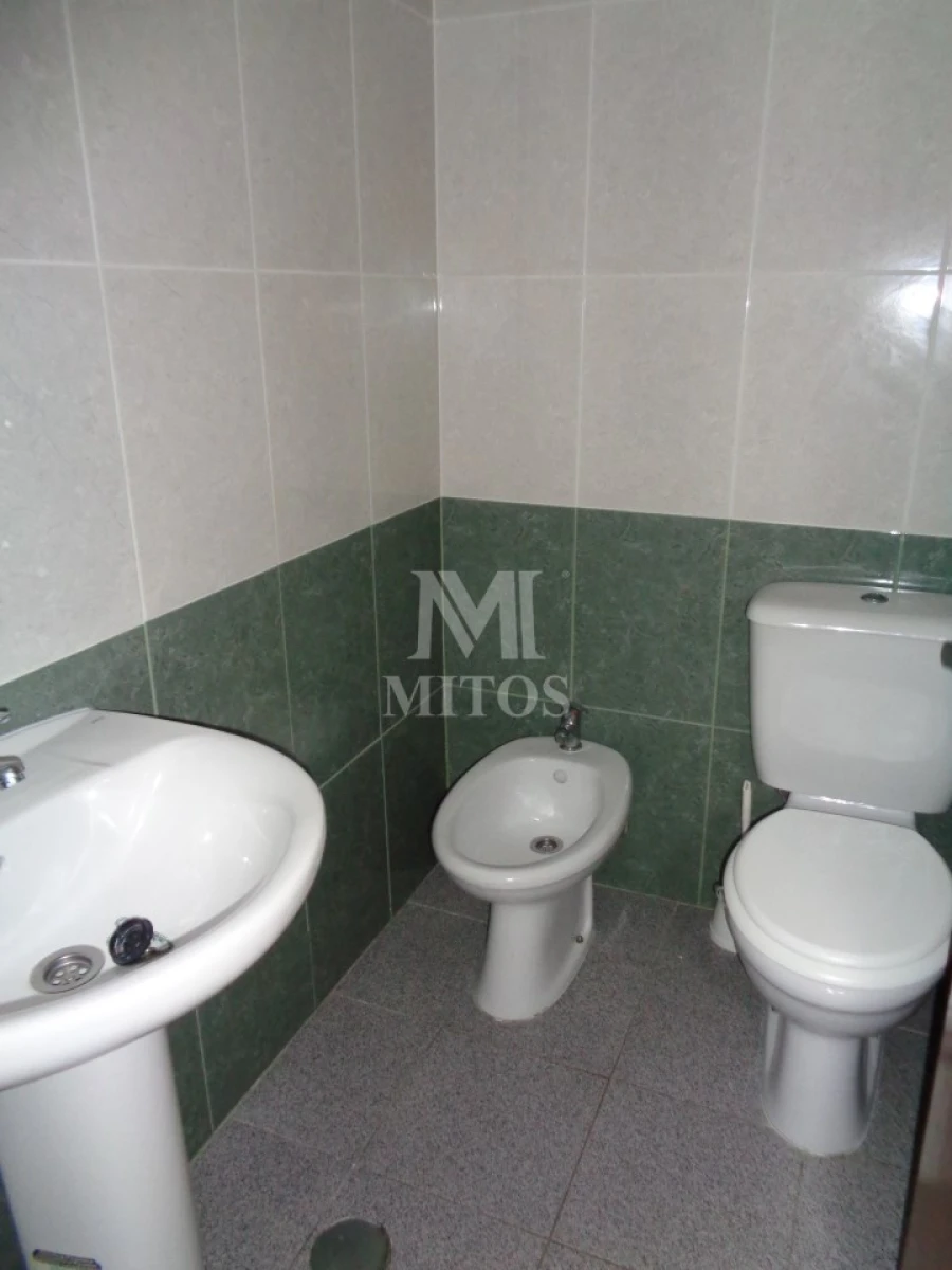 Negócio para Arrendamento em Santa Marta de Portuzelo Foto 8