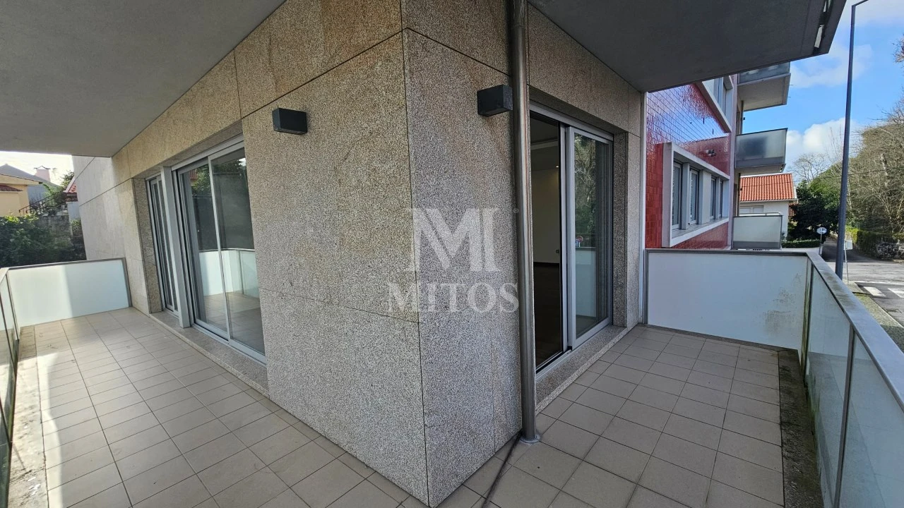 Apartamento T3 para Arrendamento em Santa Maria Maior e Monserrate e Meadela Foto 6