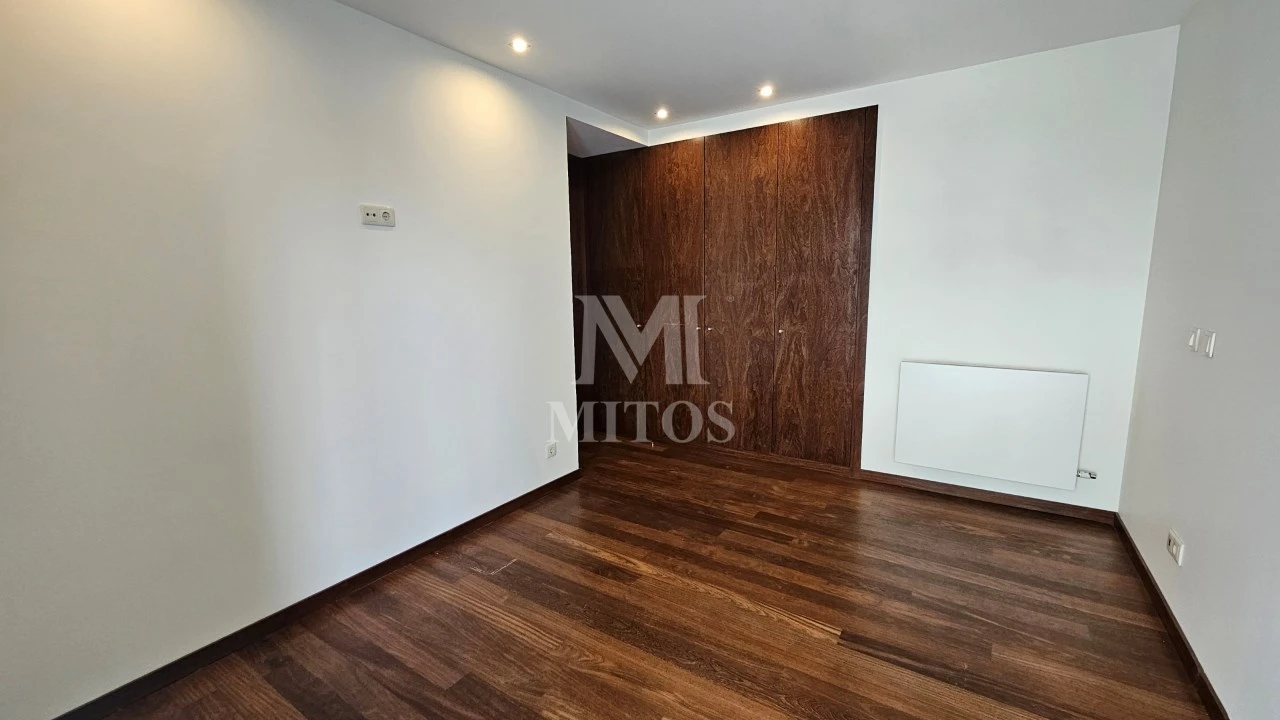 Apartamento T3 para Arrendamento em Santa Maria Maior e Monserrate e Meadela Foto 15
