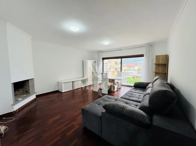 Apartamento T2 para Arrendamento em Santa Maria Maior e Monserrate e Meadela Foto 2