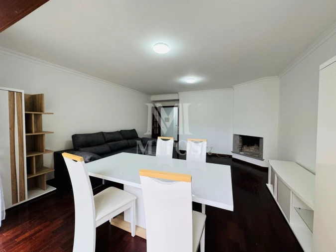 Apartamento T2 para Arrendamento em Santa Maria Maior e Monserrate e Meadela Foto 3