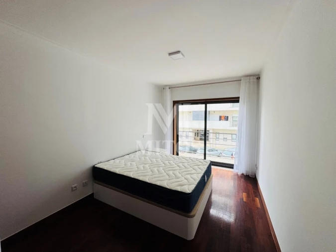 Apartamento T2 para Arrendamento em Santa Maria Maior e Monserrate e Meadela Foto 9