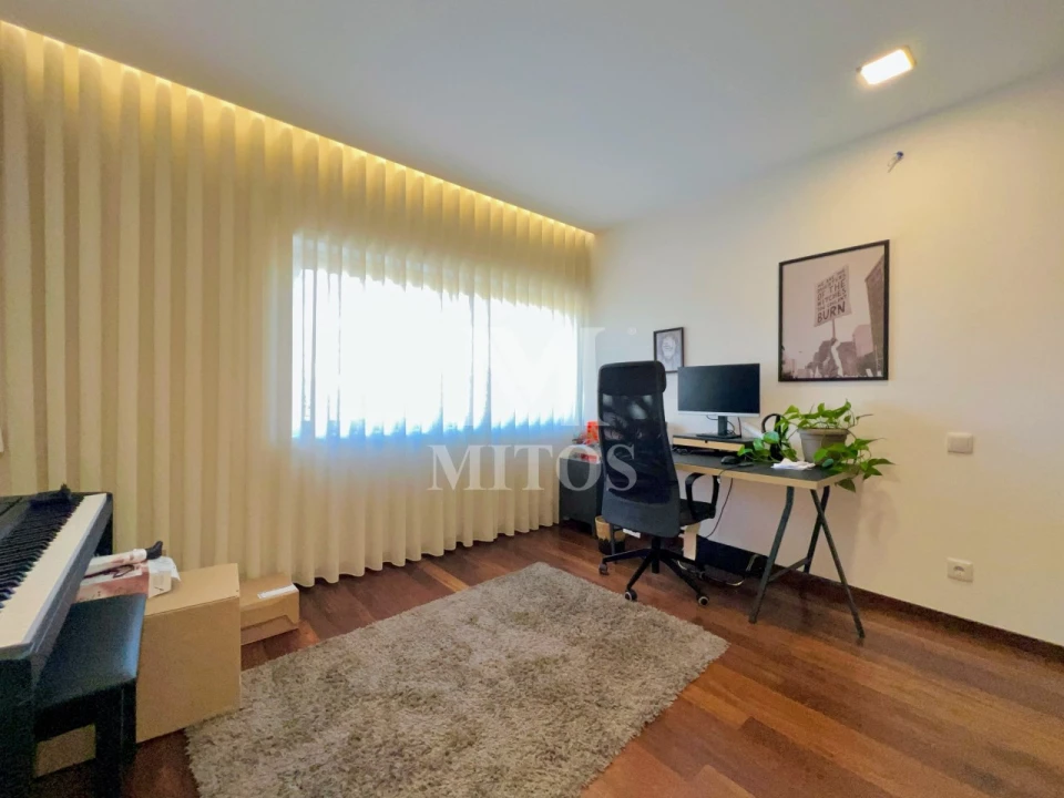 Moradia T4 para Venda em Santa Maria Maior e Monserrate e Meadela Foto 19