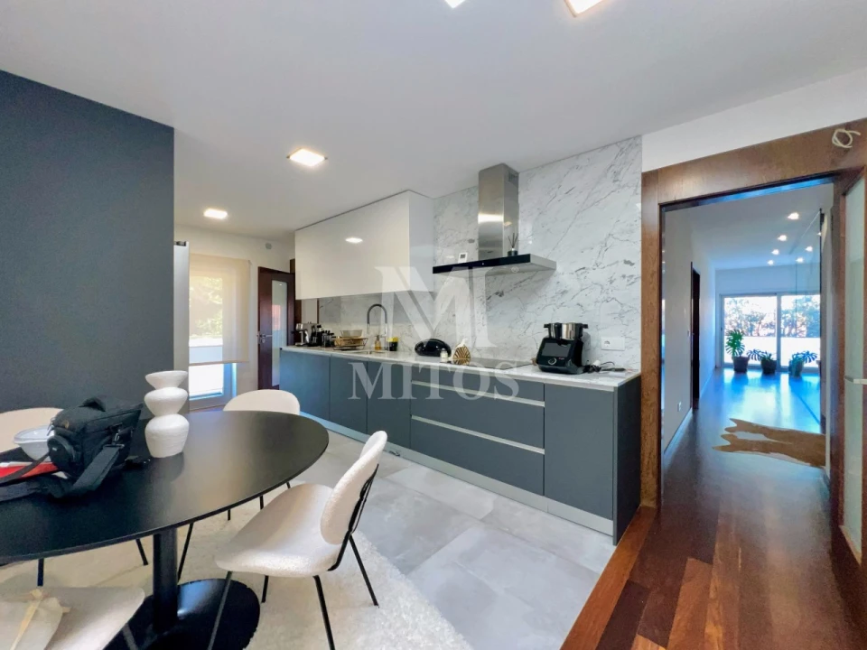 Moradia T4 para Venda em Santa Maria Maior e Monserrate e Meadela Foto 6