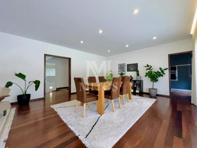 Moradia T4 para Venda em Santa Maria Maior e Monserrate e Meadela Foto 3