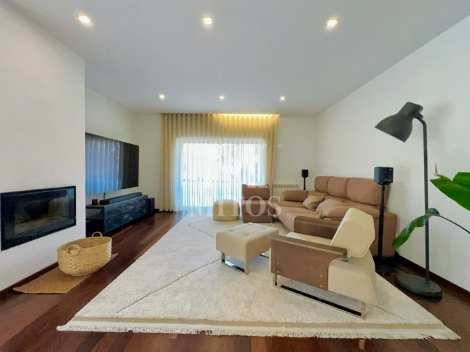 Moradia T4 para Venda em Santa Maria Maior e Monserrate e Meadela Foto 2