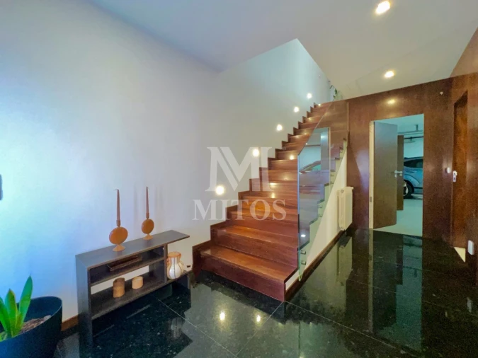 Moradia T4 para Venda em Santa Maria Maior e Monserrate e Meadela Foto 25